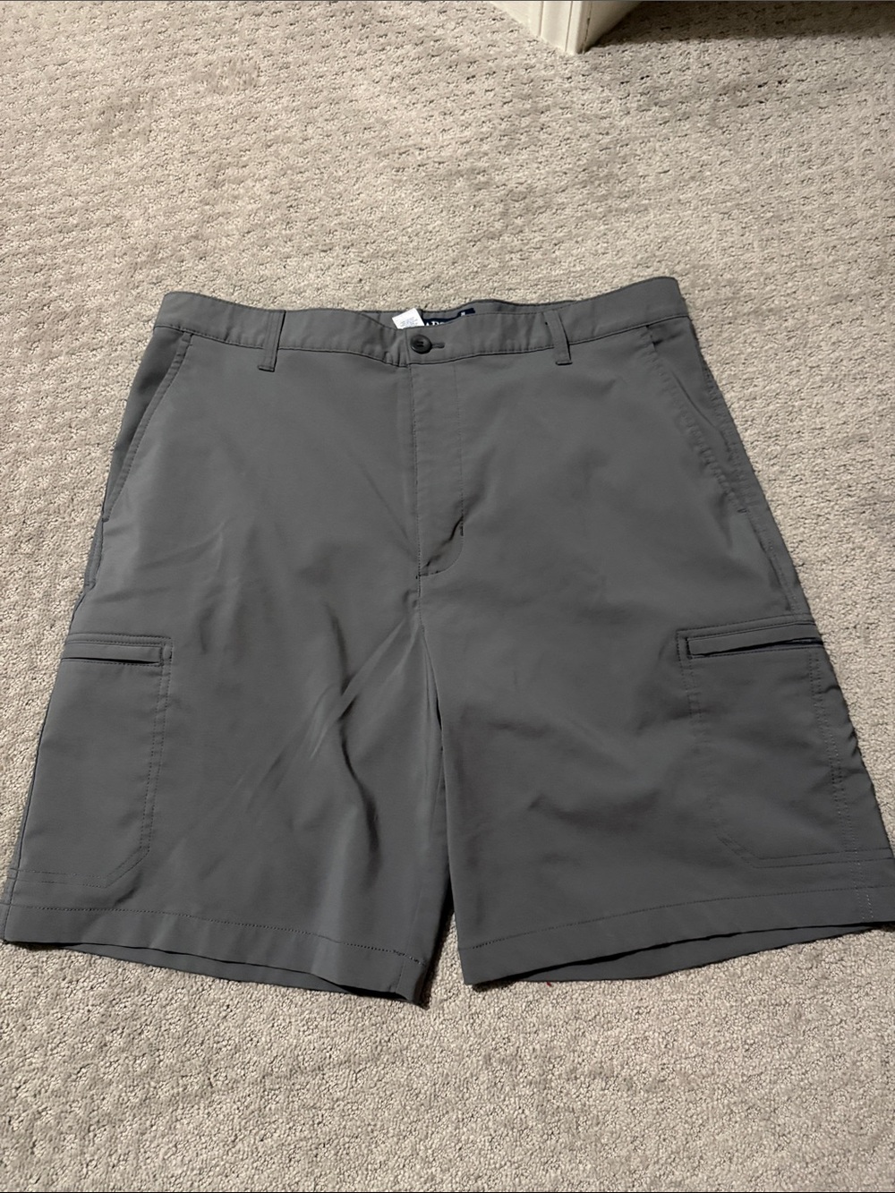Chaps Men's Gray Cargo Shorts